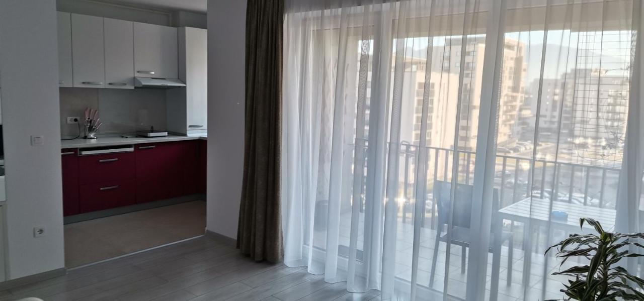 Coresi Deluxe Apartment Brasov Luaran gambar
