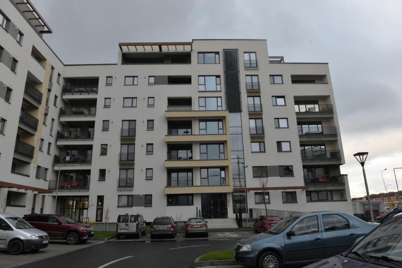 Coresi Deluxe Apartment Brasov Luaran gambar